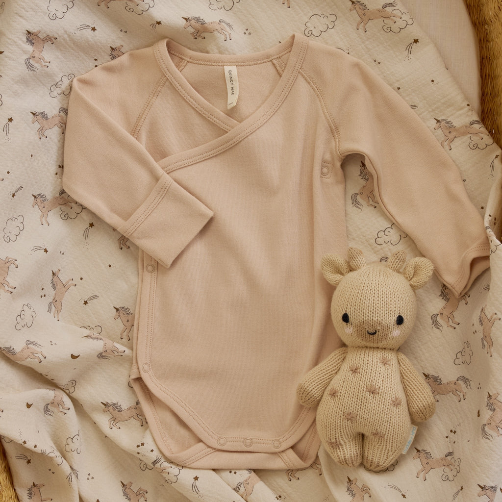 Quincy Mae - Organic Side-Snap Bodysuit - Shell-Onesies-Newborn-Posh Baby